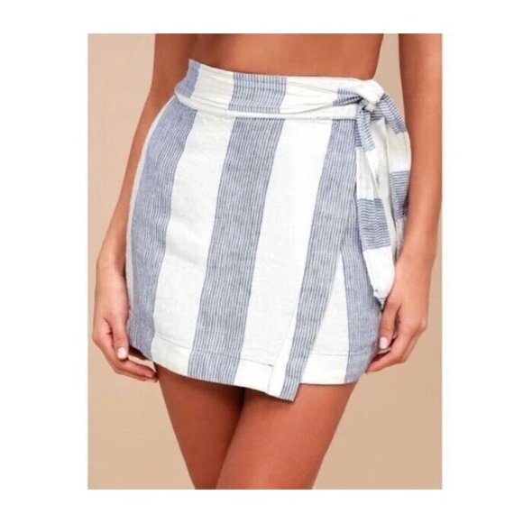 Free People 100% Linen Uptown Days Wrap Mini Skirt size 6‎ Blue White Stripes - Picture 1 of 11
